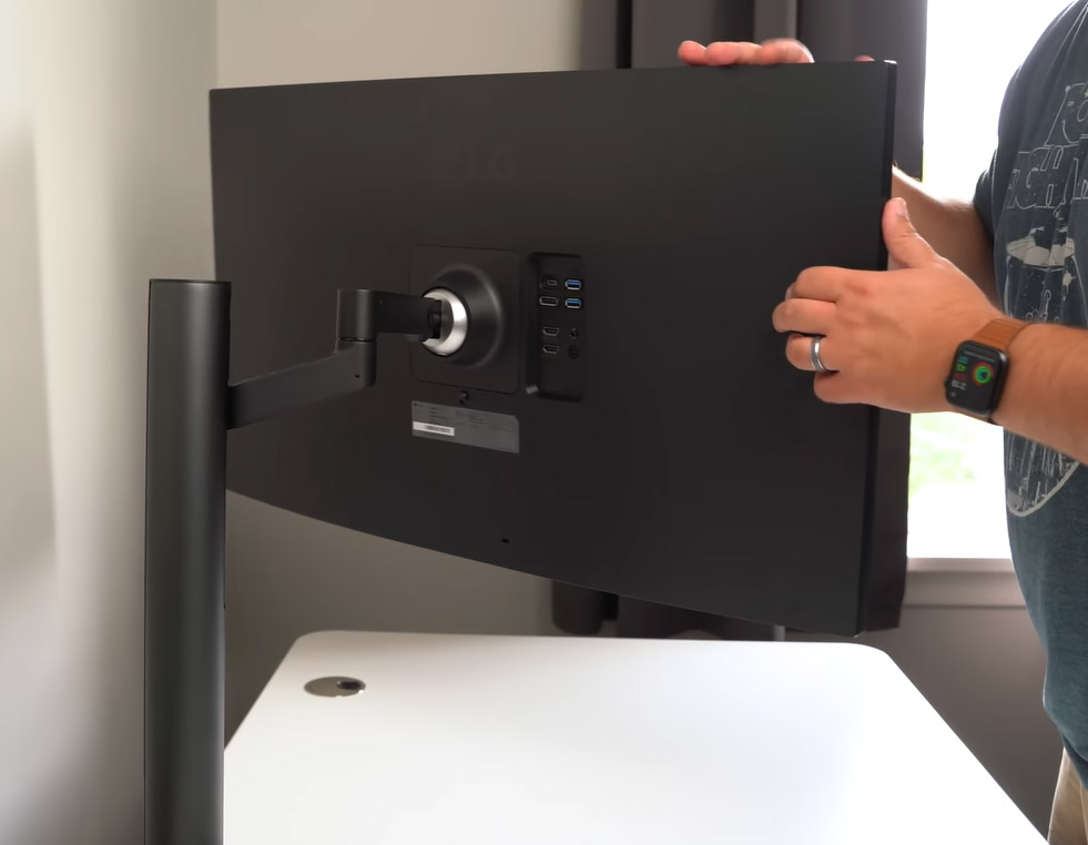 LG ERGO UltraFine 32UN880-B: Análisis del monitor 4K IPS USB-C 7 LG ERGO UltraFine 32UN880-B